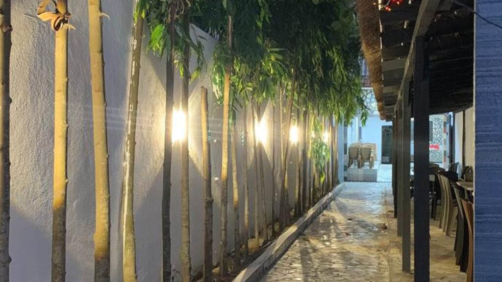 Tranquil Residence & Moonlight Buffet